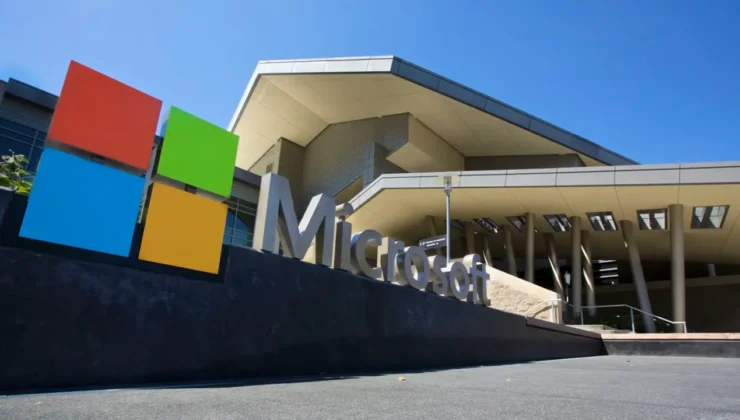 Microsoft’un Yapay Zeka Harcamaları Başını Kaygıya Soktu