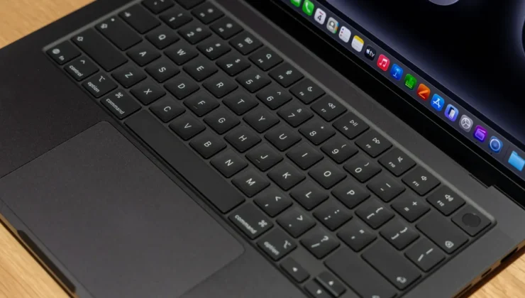 Yeni MacBook Pro Ekranında Fecî Kusur