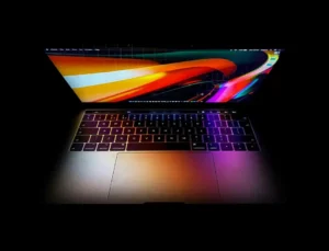 Yeni MacBook Pro Tasarımı Beklenenden Erken Geliyor